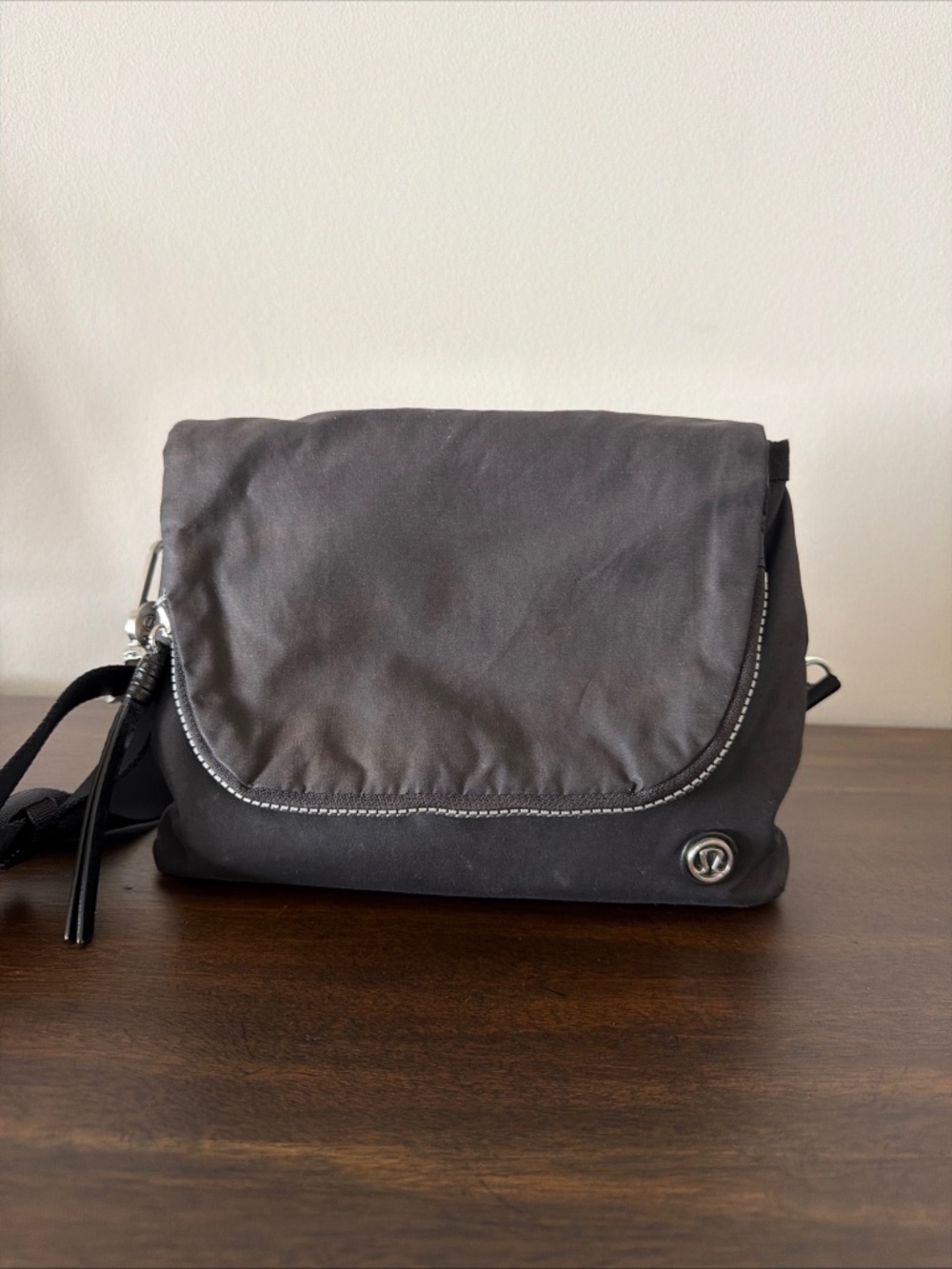 Lululemon Party Om Fold Over Crossbody Bag Black